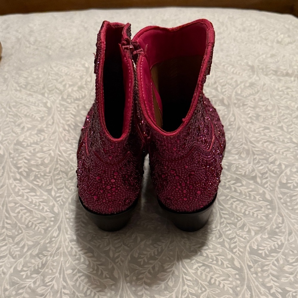 Corkys Fuchsia Rhinestone Ankle Boots Size 8 - Picture 2 of 6